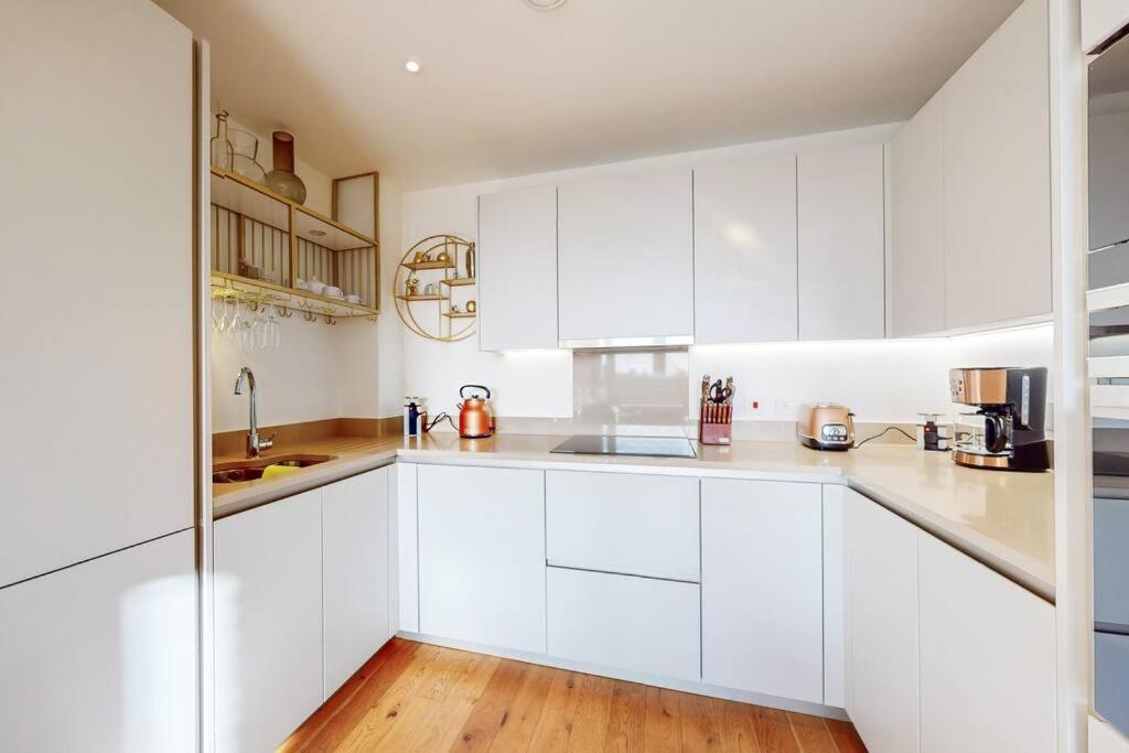 Exquisite 1-Bedroom Flat In North Kensington ロンドン エクステリア 写真